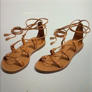 NIB The Boardwalk Lace-up Sandal